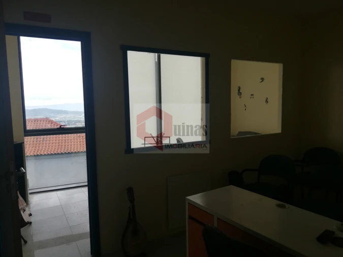 Escritório para Venda em Covilhã e Canhoso Foto 12