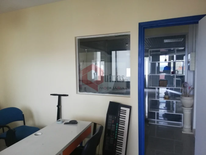Escritório para Venda em Covilhã e Canhoso Foto 9