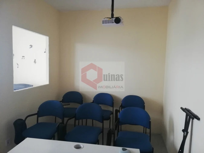 Escritório para Venda em Covilhã e Canhoso Foto 5