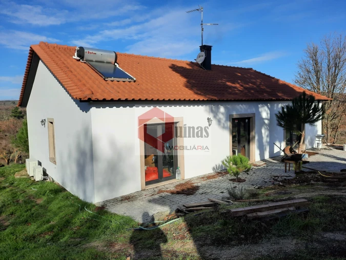 Moradia T3 para Venda em Vila do Touro Foto 2