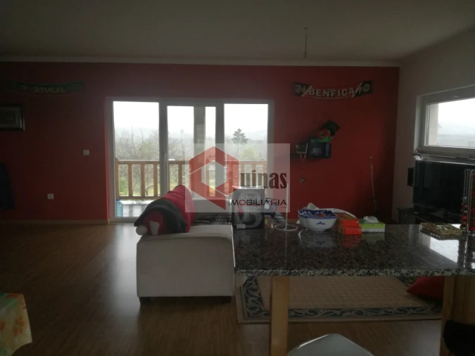 Moradia T3 para Venda em Vila do Touro Foto 7