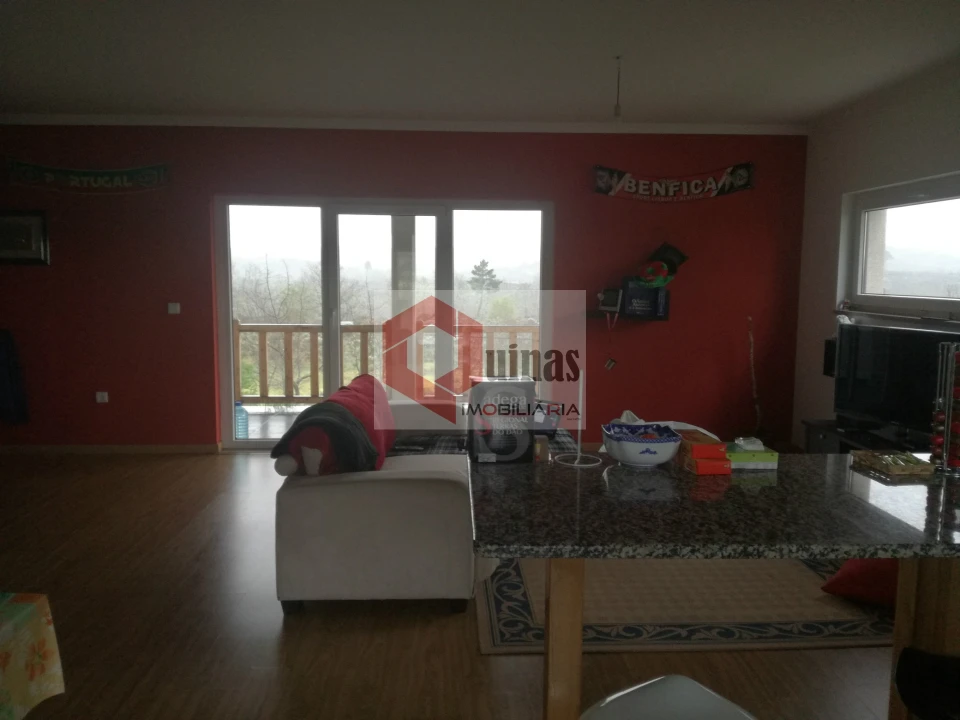 Moradia T3 para Venda em Vila do Touro Foto 7