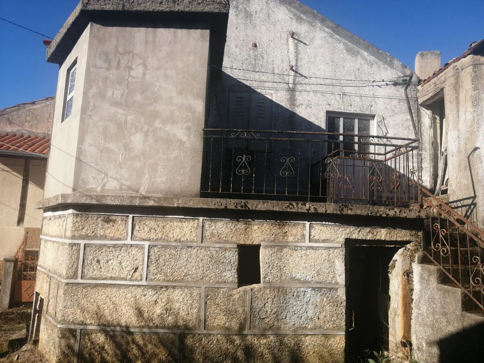 Moradia T2 para Venda em Vila do Touro Foto 8