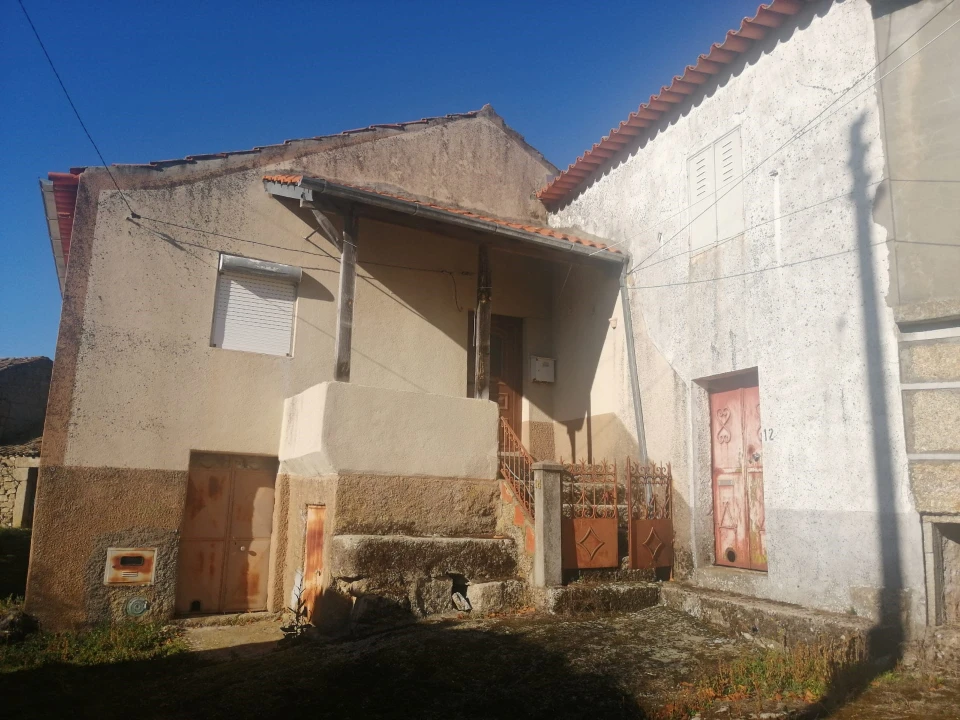 Moradia T2 para Venda em Vila do Touro Foto 6