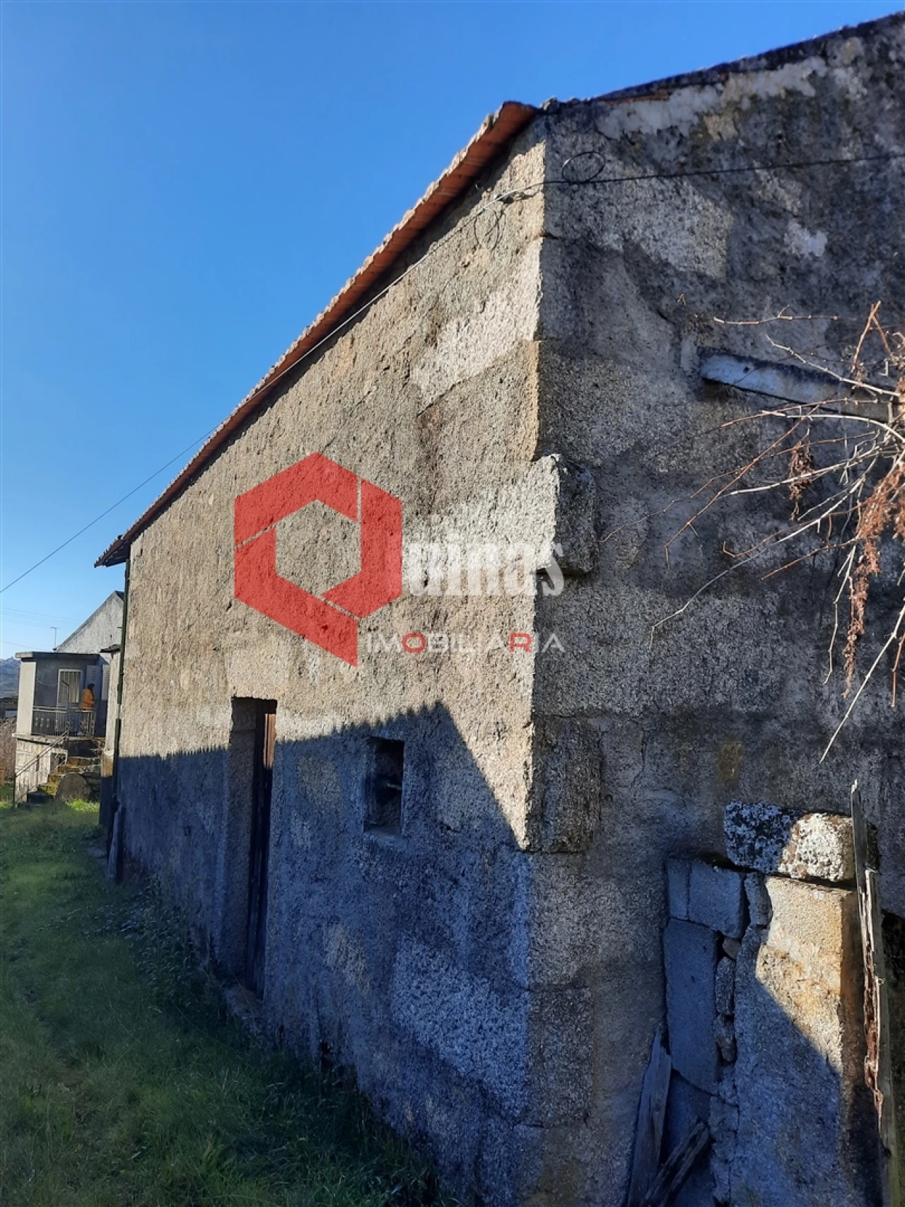 Armazém para Venda em Vila do Touro Foto 1