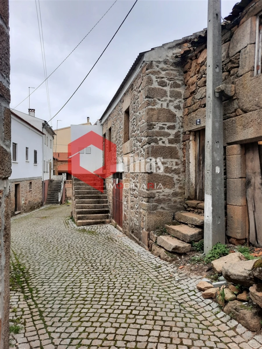 Moradia T0 para Venda em Souto Foto 13