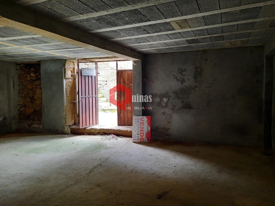 Moradia T0 para Venda em Souto Foto 8