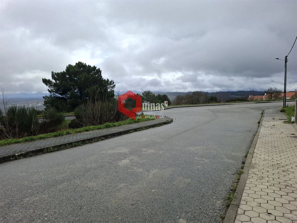 Terreno para Venda em Guarda Foto 1
