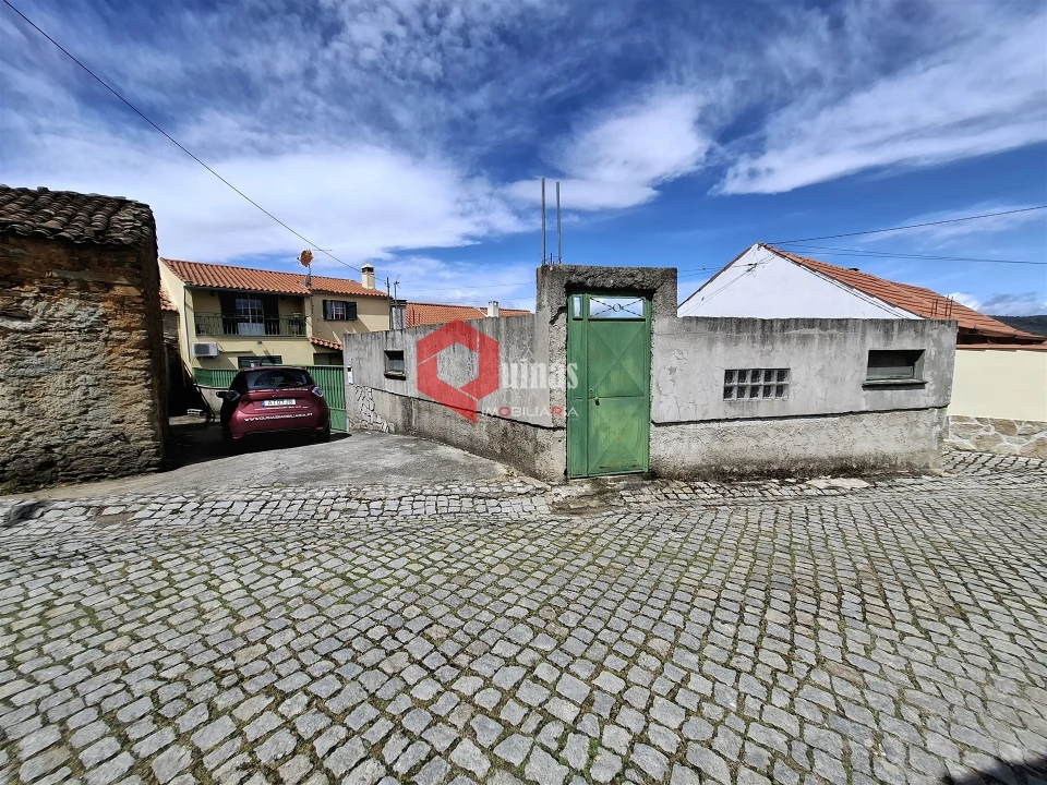 Moradia T3 para Venda em Benquerença Foto 2