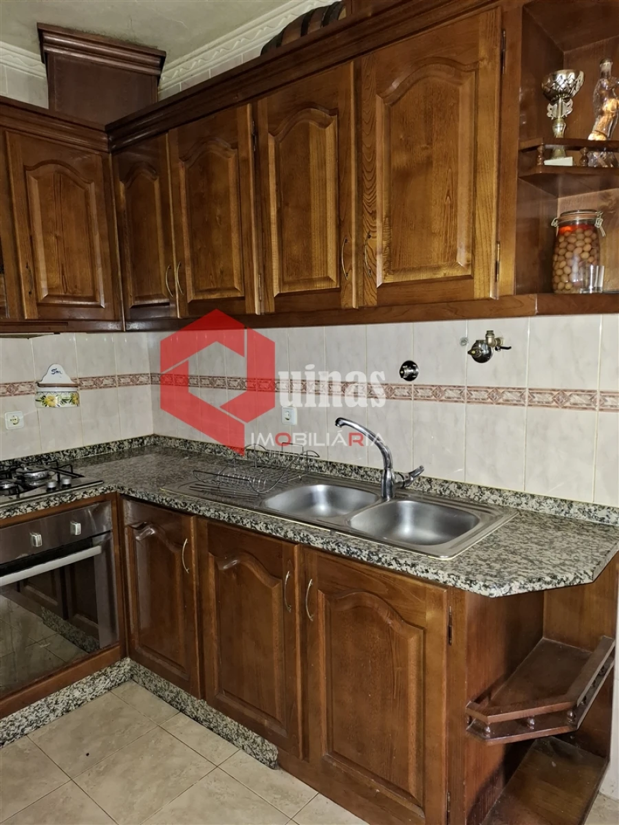 Moradia T3 para Venda em Benquerença Foto 18