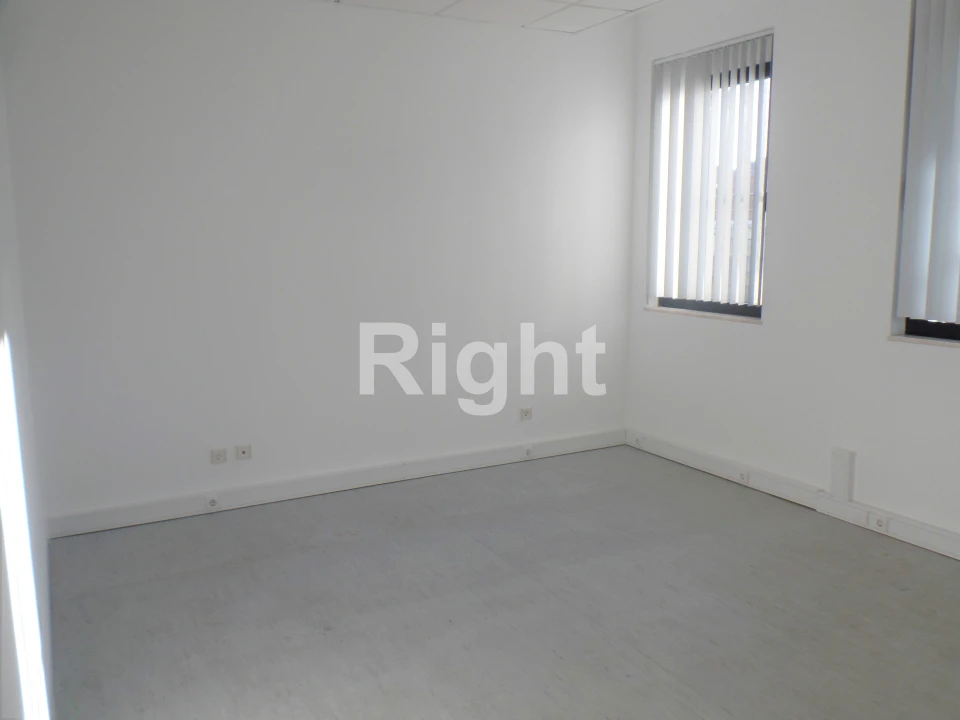 Escritório para Arrendamento em Arroios Foto 2