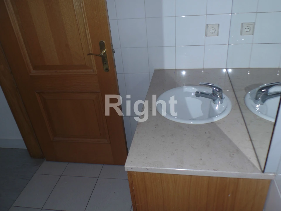 Escritório para Arrendamento em Arroios Foto 7