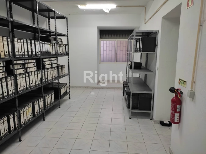 Loja para Venda em Arroios Foto 13