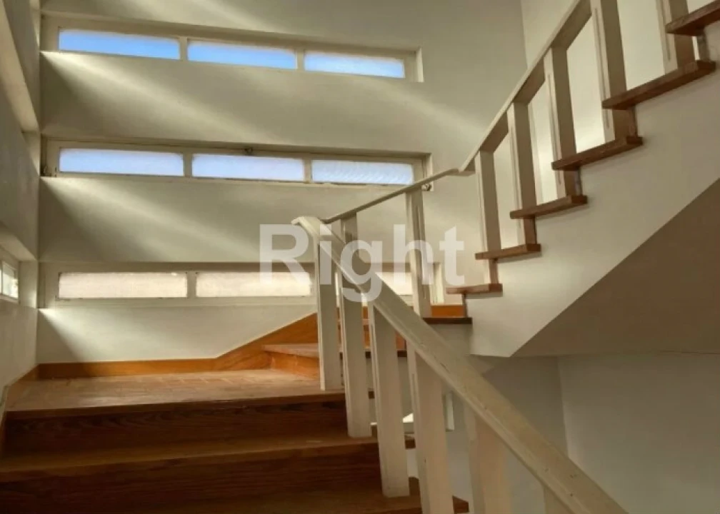 Moradia T12 para Venda em Carcavelos e Parede Foto 9