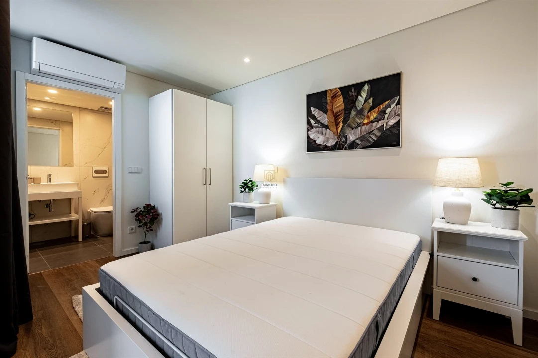Apartamento T2 para Venda em Cedofeita, Santo Ildefonso, Sé, Miragaia, São Nicolau e Vitória Foto 10