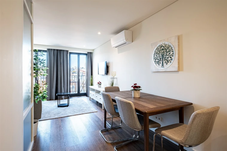 Apartamento T2 para Venda em Cedofeita, Santo Ildefonso, Sé, Miragaia, São Nicolau e Vitória Foto 3
