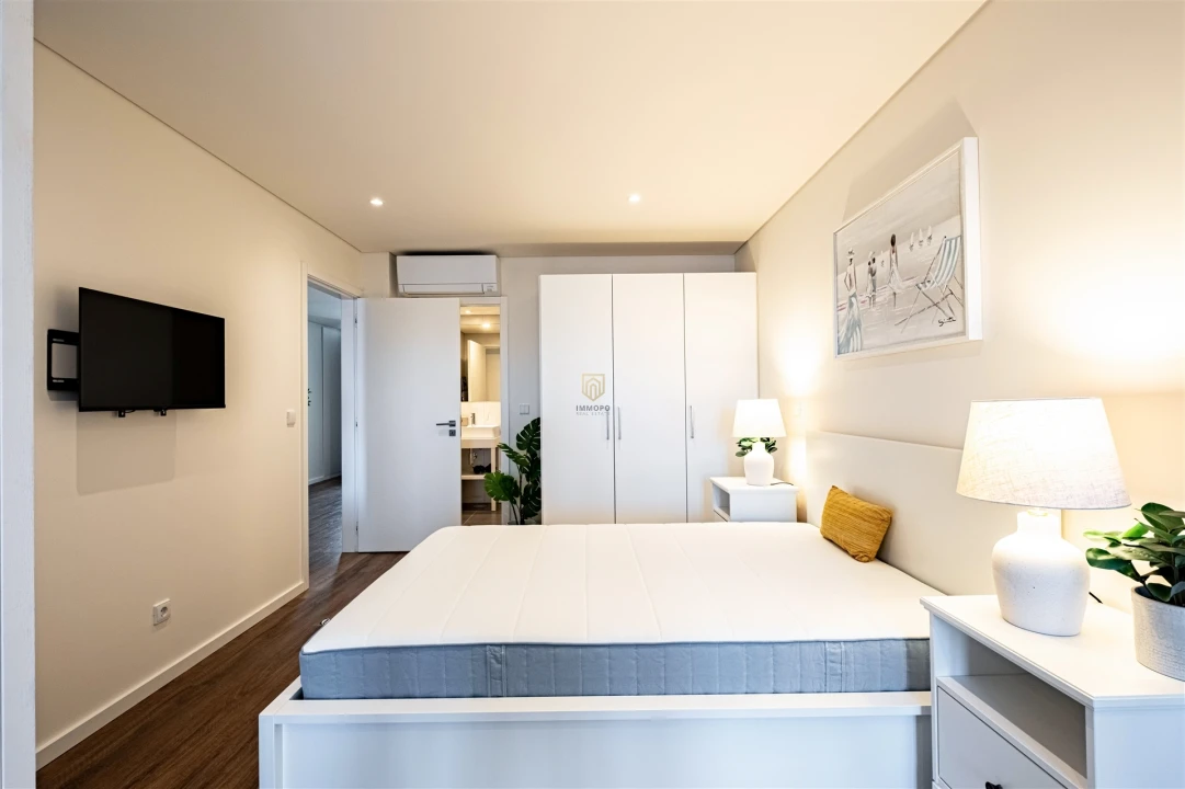 Apartamento T2 para Venda em Cedofeita, Santo Ildefonso, Sé, Miragaia, São Nicolau e Vitória Foto 9