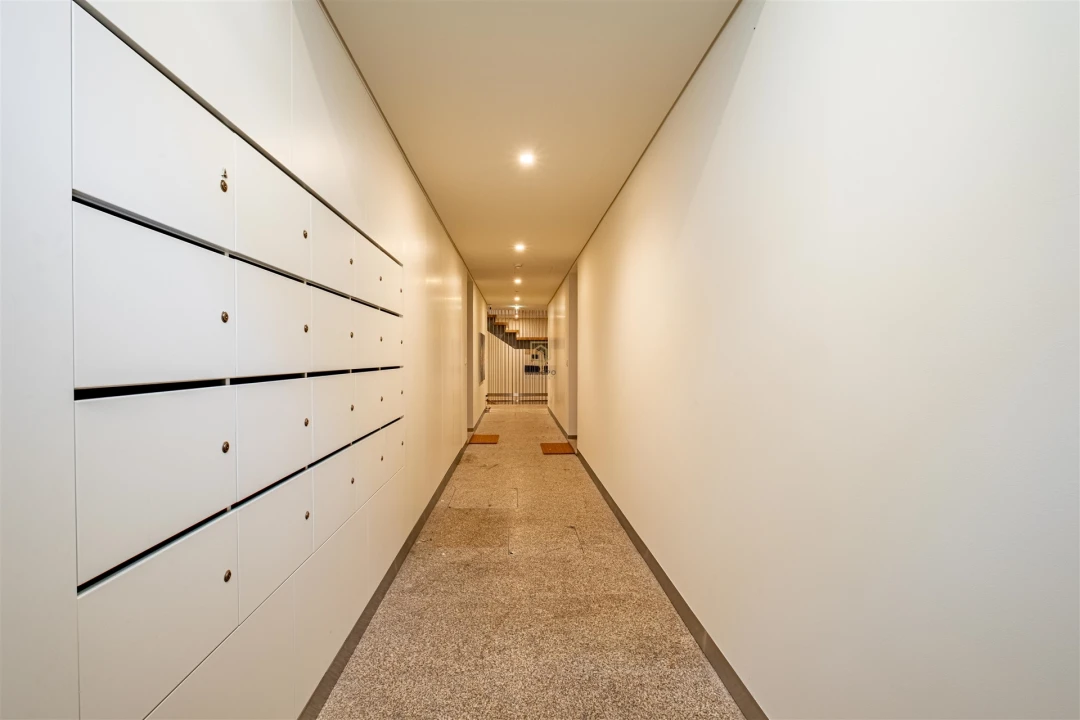 Apartamento T2 para Venda em Cedofeita, Santo Ildefonso, Sé, Miragaia, São Nicolau e Vitória Foto 17