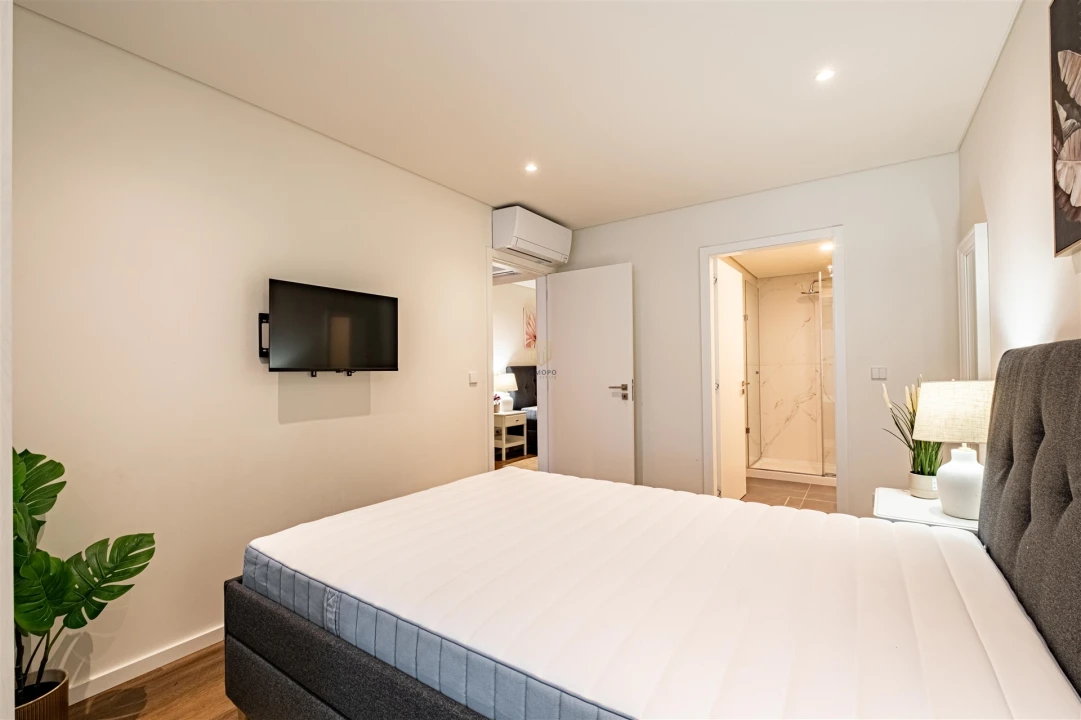 Apartamento T2 para Venda em Cedofeita, Santo Ildefonso, Sé, Miragaia, São Nicolau e Vitória Foto 6