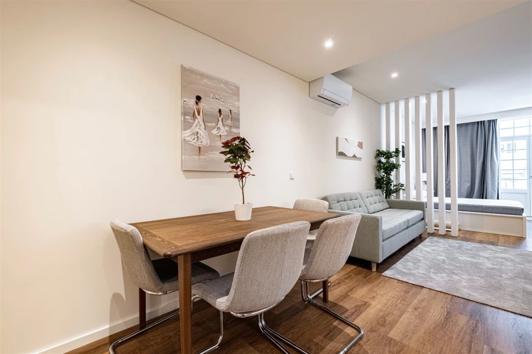 Apartamento T2 para Venda em Cedofeita, Santo Ildefonso, Sé, Miragaia, São Nicolau e Vitória Foto 4
