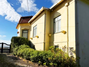 Moradia T5 para Venda em São Felix da Marinha