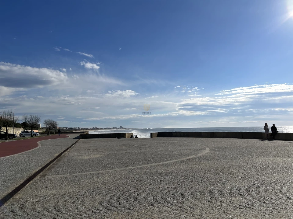 Moradia T5 para Venda em São Felix da Marinha Foto 31