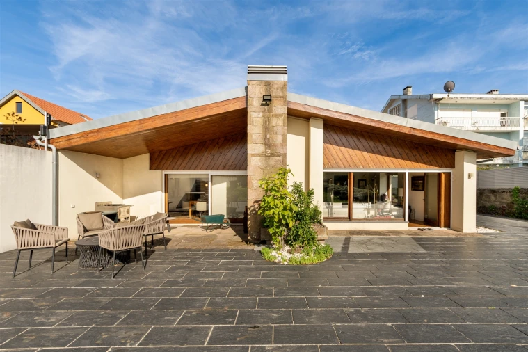 Moradia T4 para Venda em Ramalde Foto 21