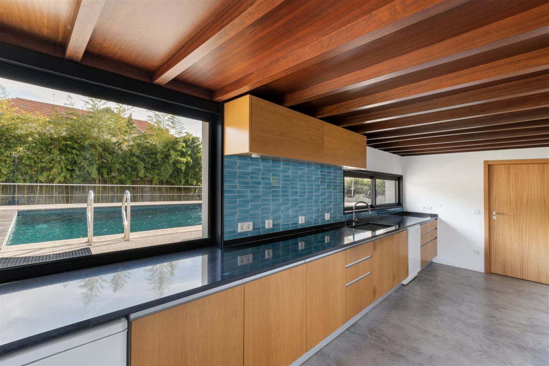 Moradia T4 para Venda em Ramalde Foto 2