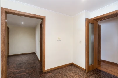 Apartamento T4 para Venda em Aldoar, Foz do Douro e Nevogilde