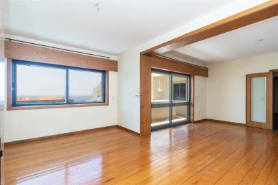 Apartamento T4 para Venda em Aldoar, Foz do Douro e Nevogilde