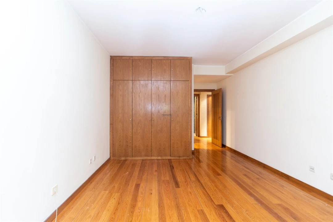 Apartamento T4 para Venda em Aldoar, Foz do Douro e Nevogilde Foto 15