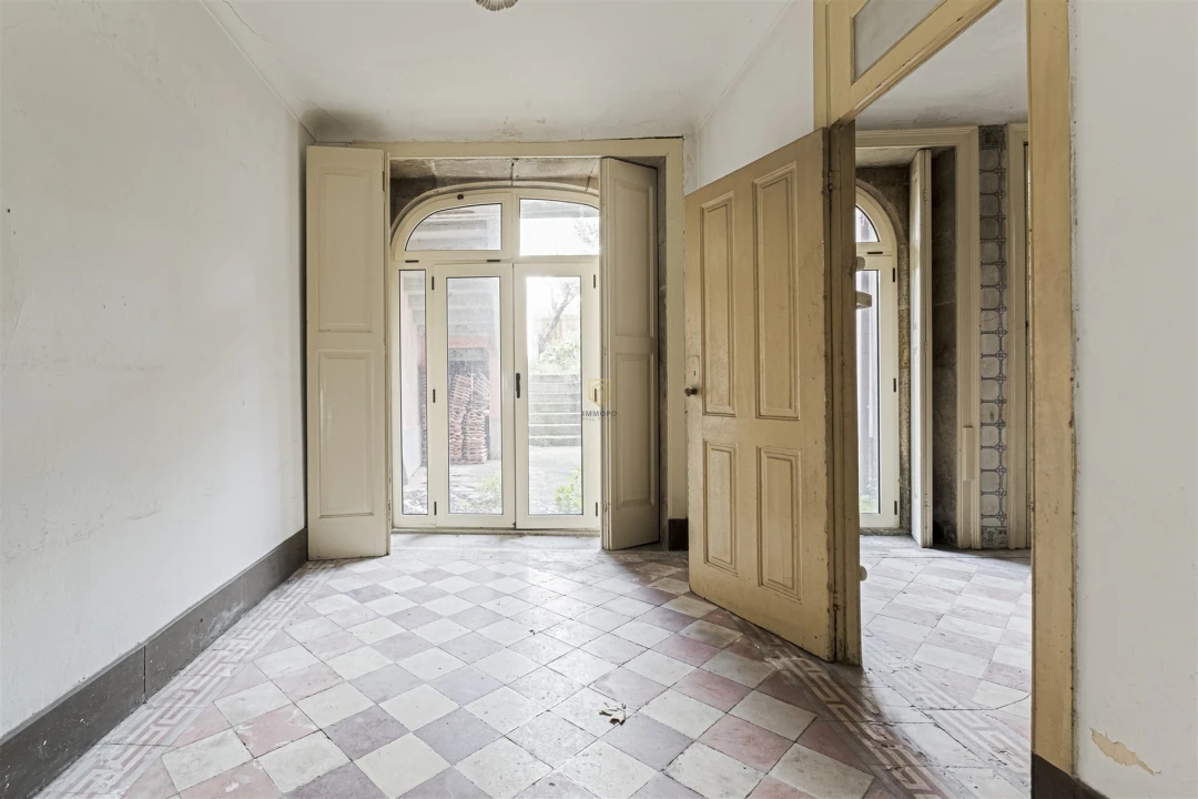 Prédio para Venda em Lordelo do Ouro e Massarelos Foto 18