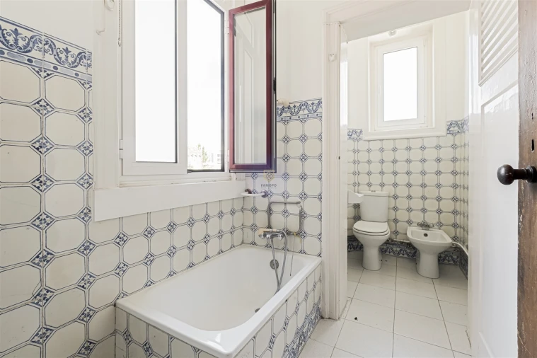 Prédio para Venda em Lordelo do Ouro e Massarelos Foto 45