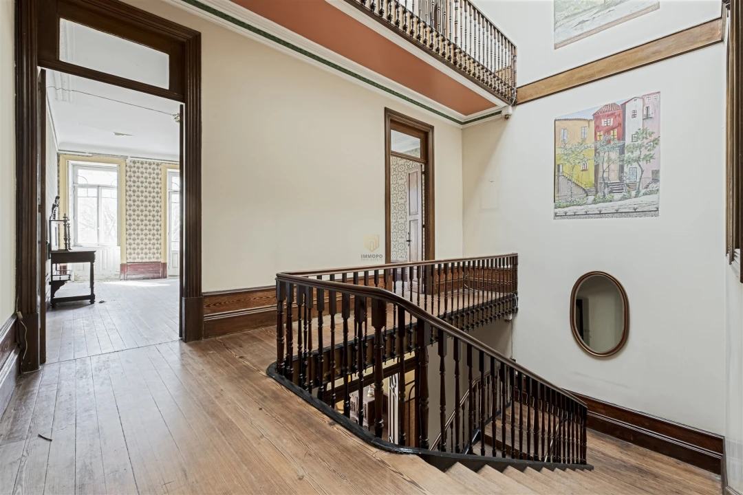 Prédio para Venda em Lordelo do Ouro e Massarelos Foto 13