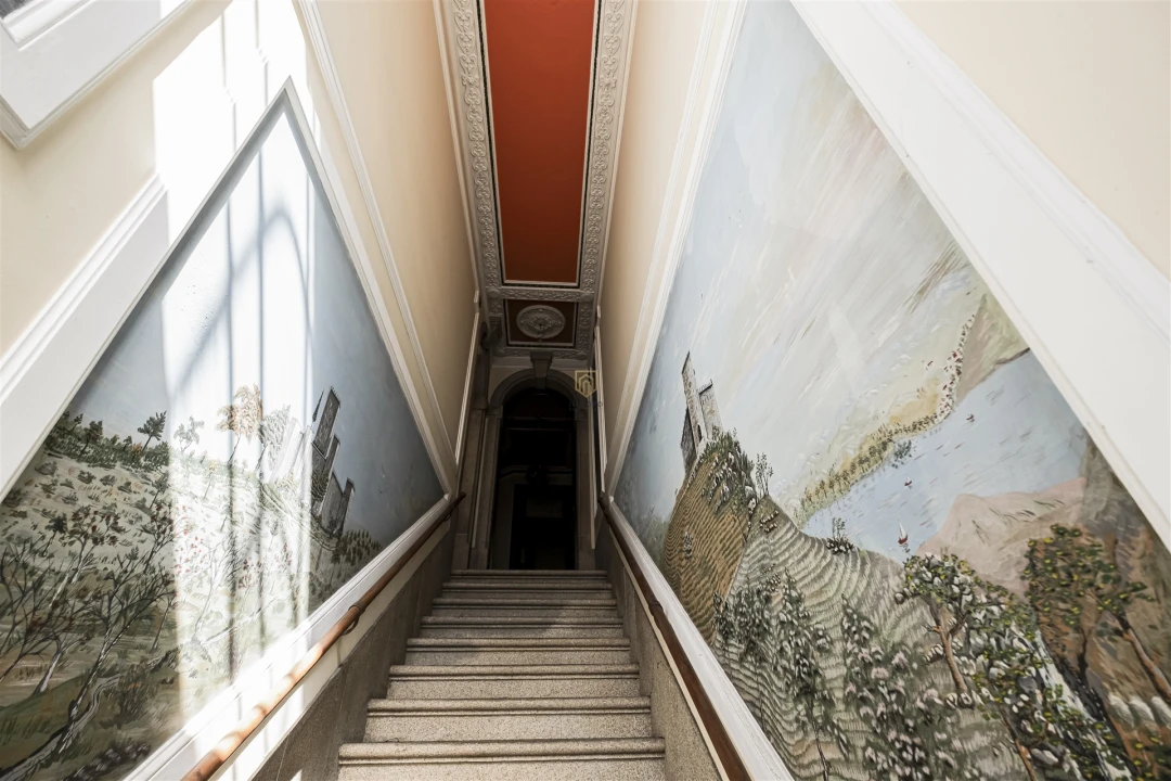 Prédio para Venda em Lordelo do Ouro e Massarelos Foto 2