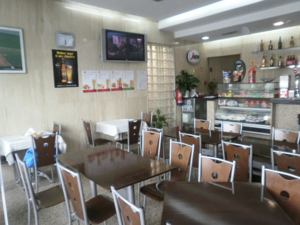 Negócio para Venda em Mafamude e Vilar do Paraíso Foto 1