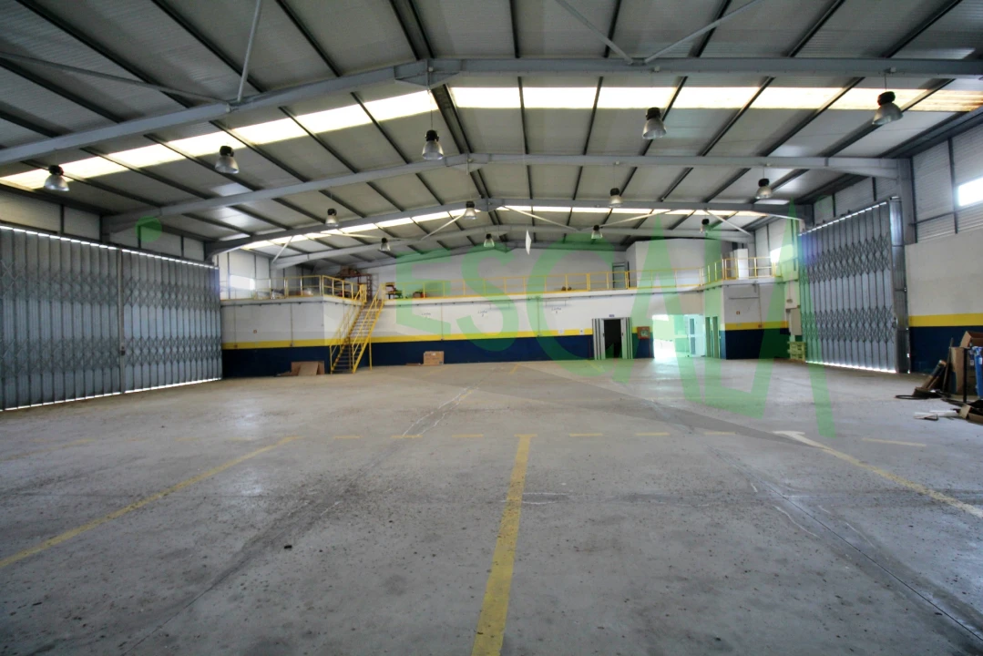 Armazém para Venda em Salvaterra de Magos e Foros de Salvaterra Foto 40