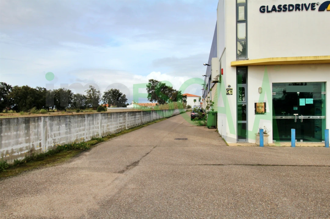 Armazém para Venda em Salvaterra de Magos e Foros de Salvaterra Foto 42