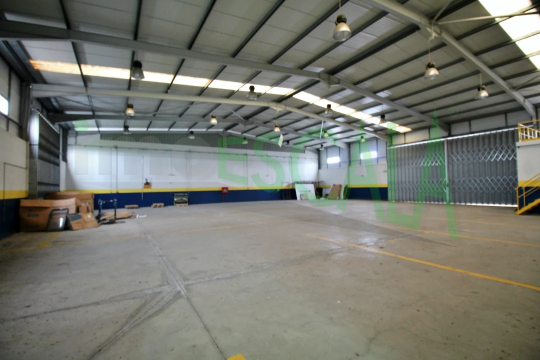 Armazém para Venda em Salvaterra de Magos e Foros de Salvaterra Foto 36