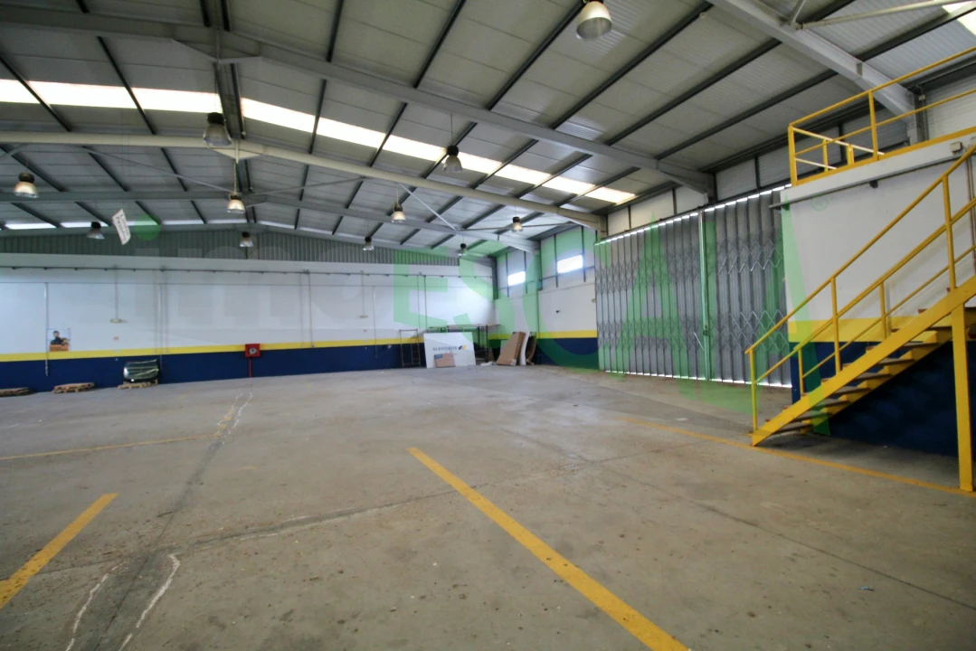 Armazém para Venda em Salvaterra de Magos e Foros de Salvaterra Foto 35