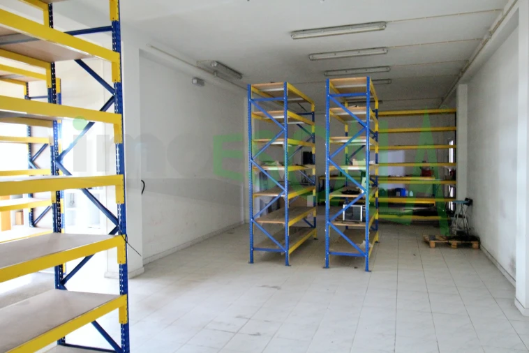 Armazém para Venda em Salvaterra de Magos e Foros de Salvaterra Foto 16