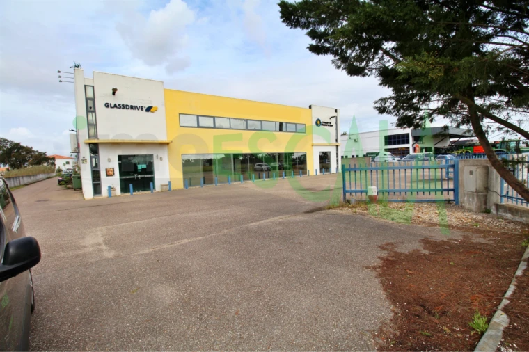 Armazém para Venda em Salvaterra de Magos e Foros de Salvaterra Foto 48