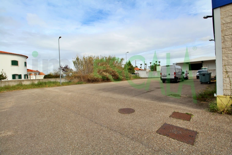 Armazém para Venda em Salvaterra de Magos e Foros de Salvaterra Foto 47