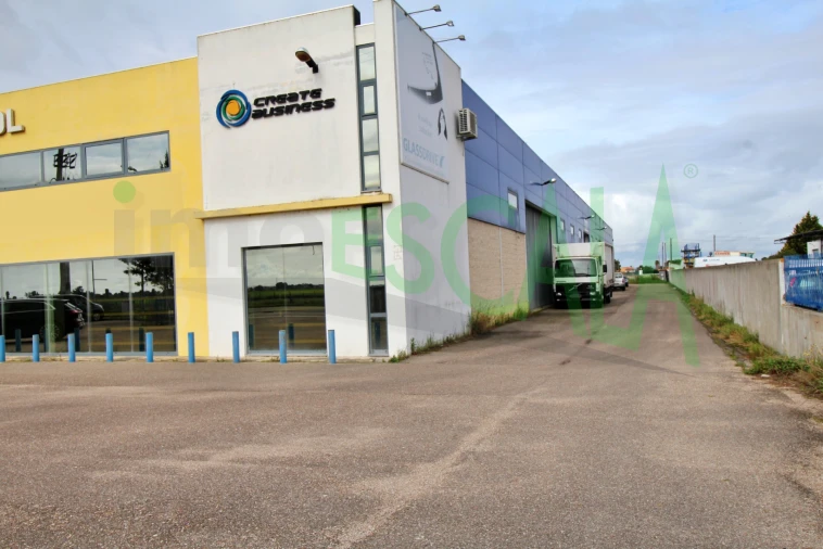 Armazém para Venda em Salvaterra de Magos e Foros de Salvaterra Foto 43