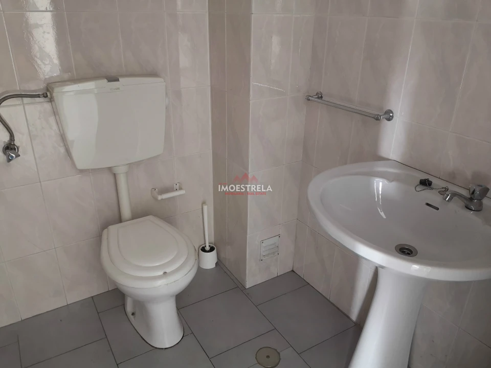 Escritório para Venda em Seia, São Romão e Lapa dos Dinheiros Foto 3