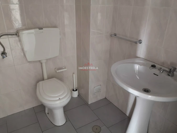 Escritório para Venda em Seia, São Romão e Lapa dos Dinheiros Foto 3