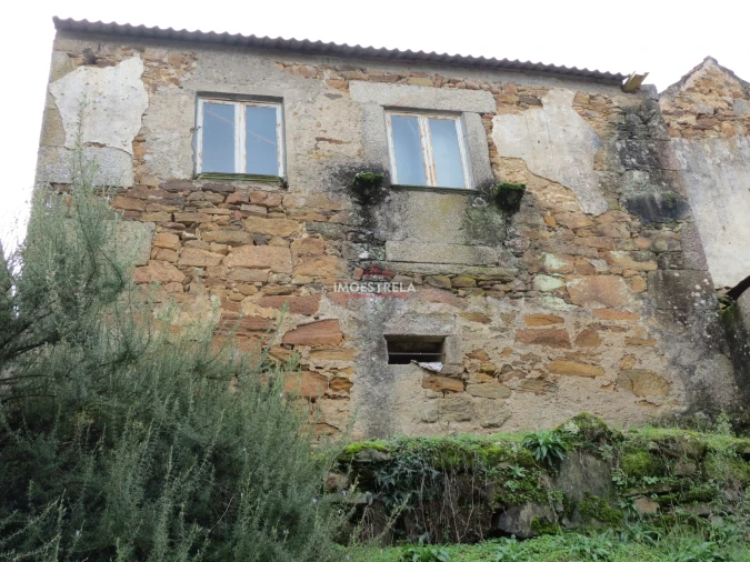 Moradia T2 para Venda em Sameice e Santa Eulália Foto 2