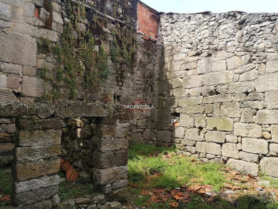 Moradia T2 para Venda em Paranhos Foto 2