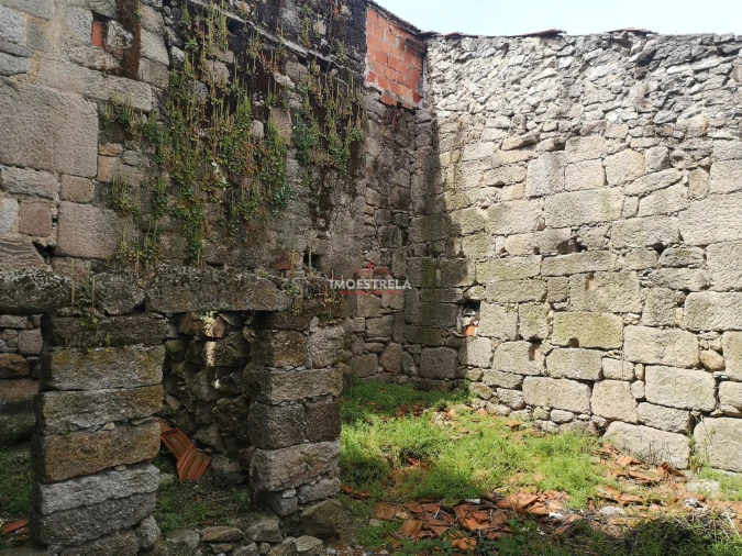 Moradia T2 para Venda em Paranhos Foto 2