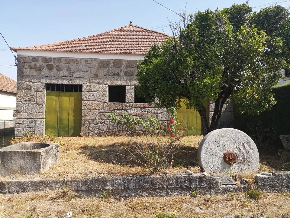 Armazém para Venda em Tourais e Lajes Foto 1